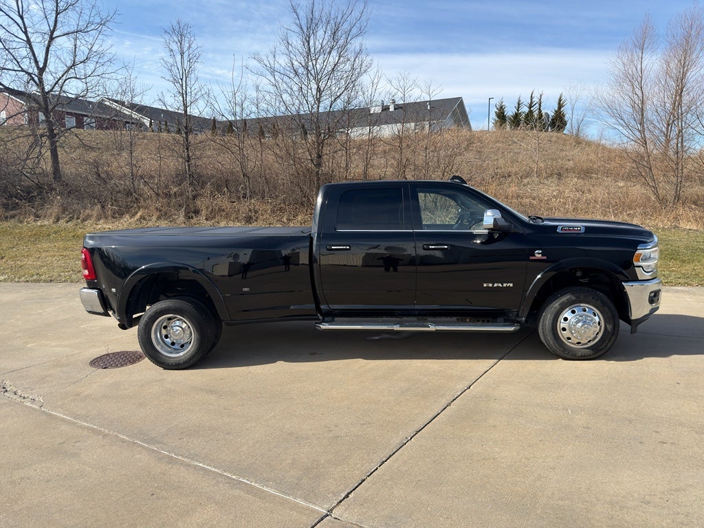 2022 RAM 3500 Laramie Crew Cab 4x4 8' Box
