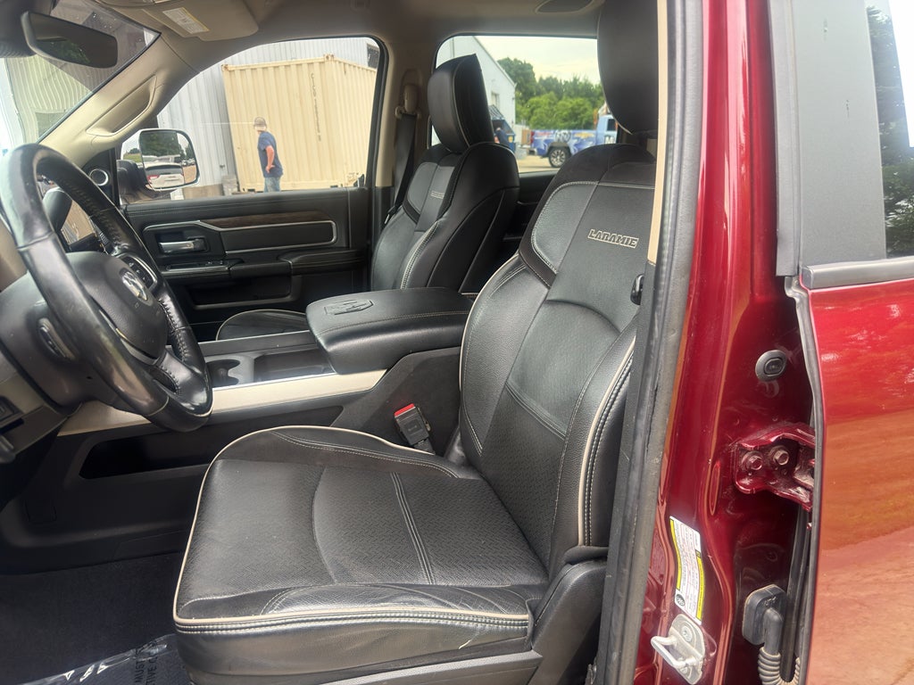 2020 RAM 2500 Laramie Crew Cab 4x4 6'4" Box