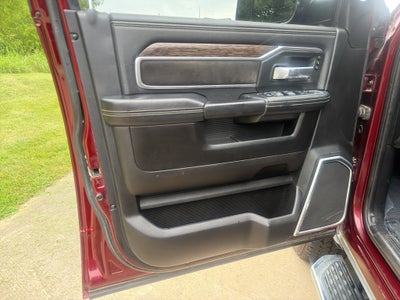 2020 RAM 2500 Laramie Crew Cab 4x4 6'4" Box