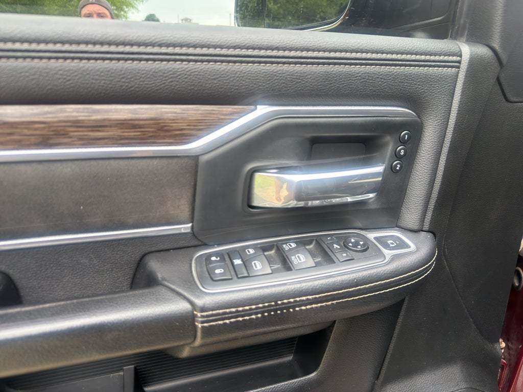 2020 RAM 2500 Laramie Crew Cab 4x4 6'4" Box
