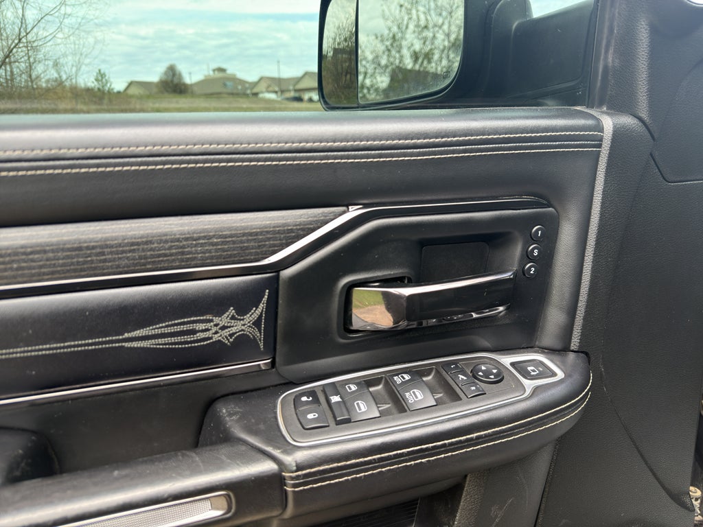 2022 RAM 2500 Limited Crew Cab 4x4 6'4" Box