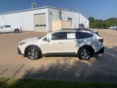 2022 Subaru Outback Touring