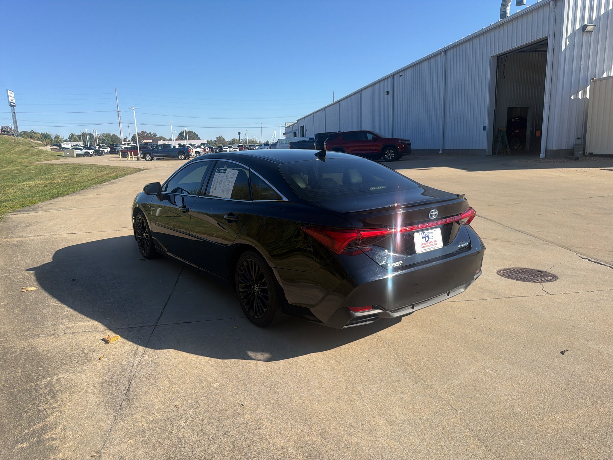 2021 Toyota Avalon XSE Hybrid