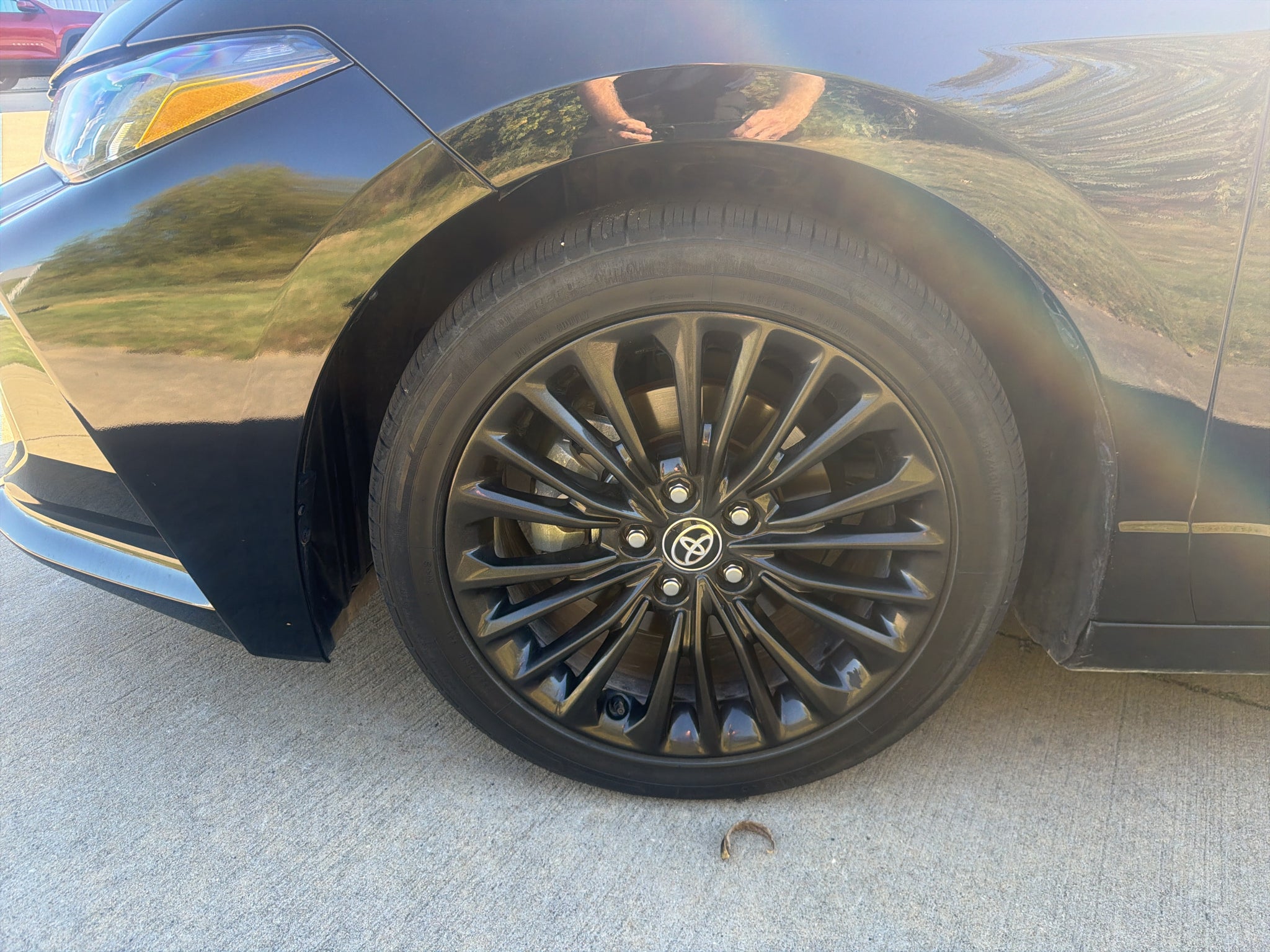 2021 Toyota Avalon XSE Hybrid