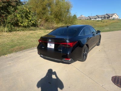 2021 Toyota Avalon XSE Hybrid