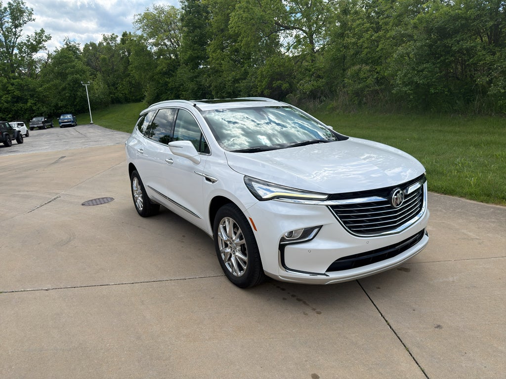 2023 Buick Enclave Essence