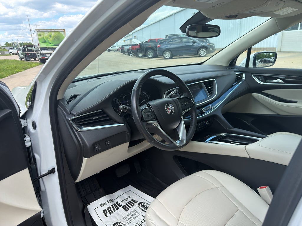 2023 Buick Enclave Essence