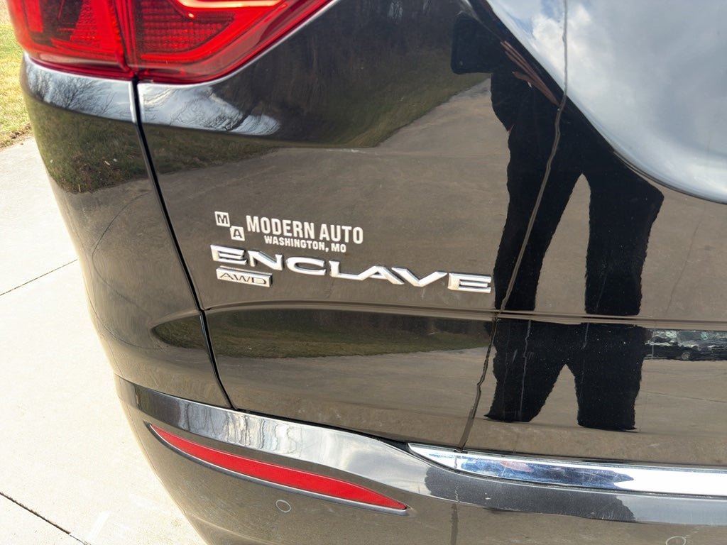 2023 Buick Enclave Essence