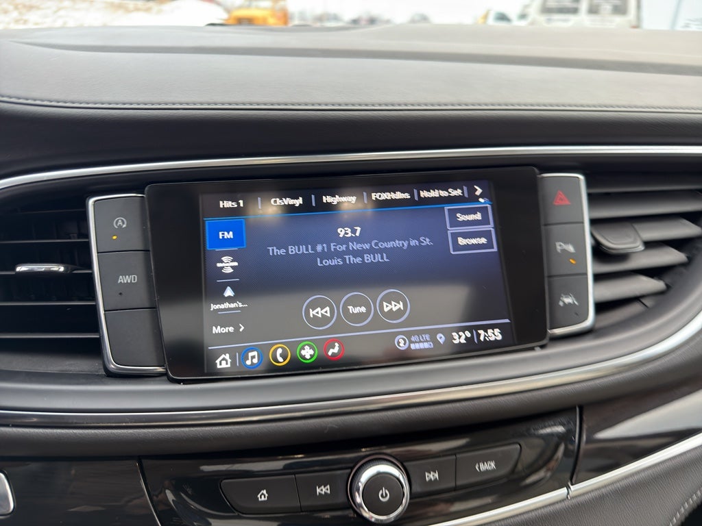 2023 Buick Enclave Essence