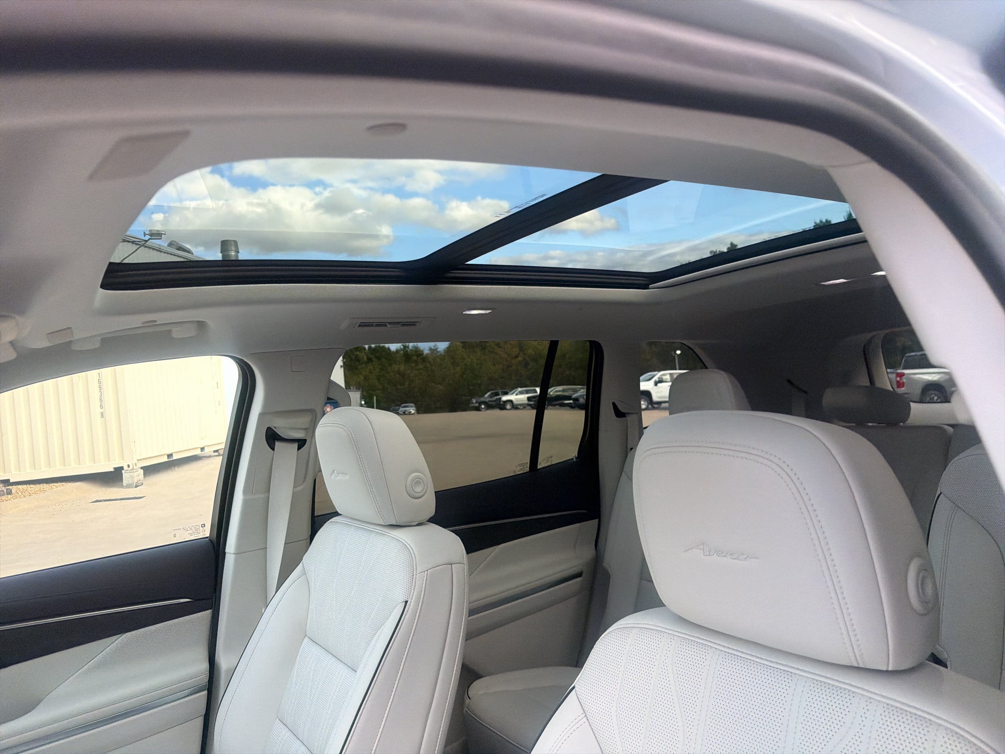 2027 Buick Enclave Avenir
