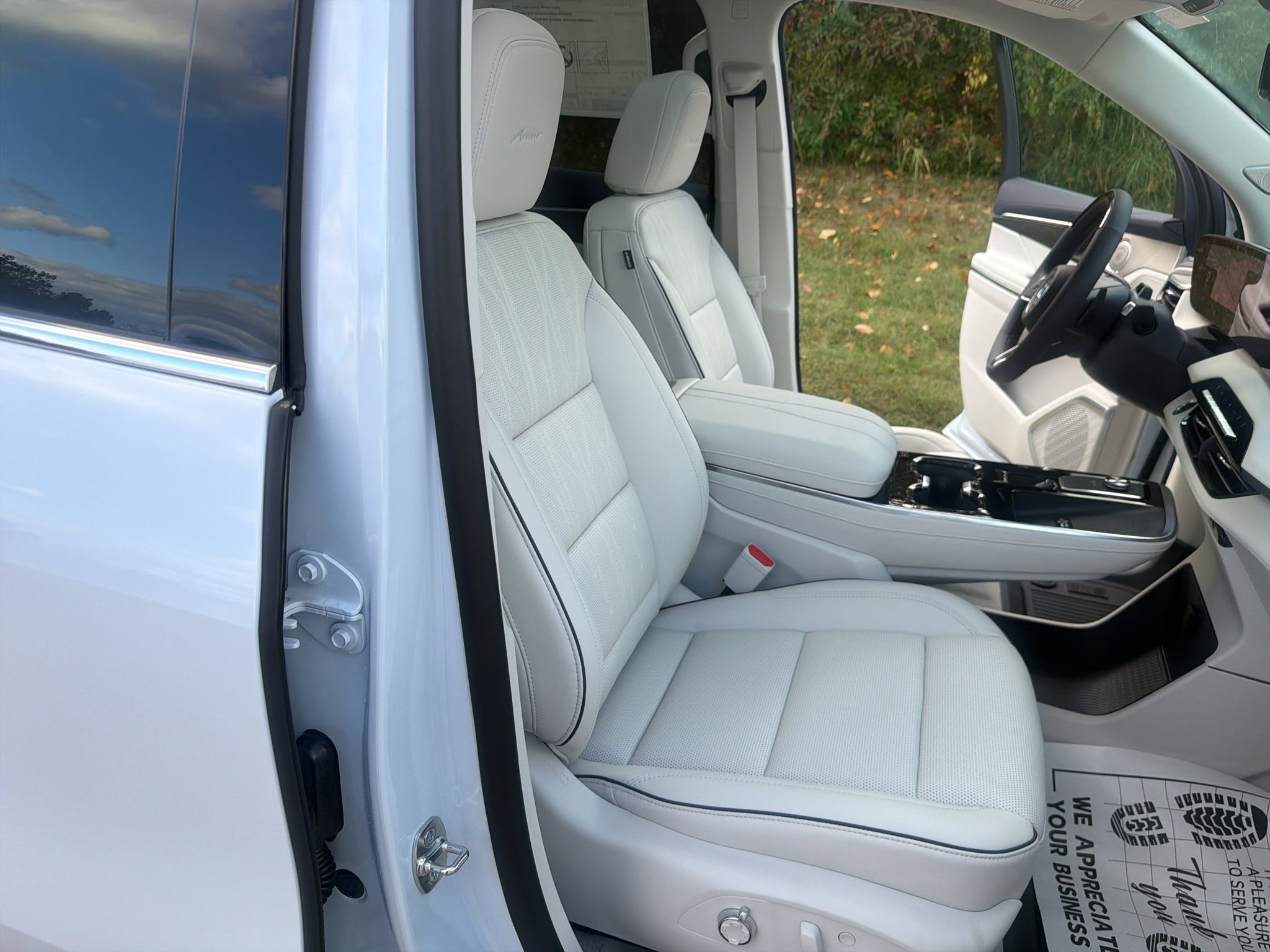 2027 Buick Enclave Avenir