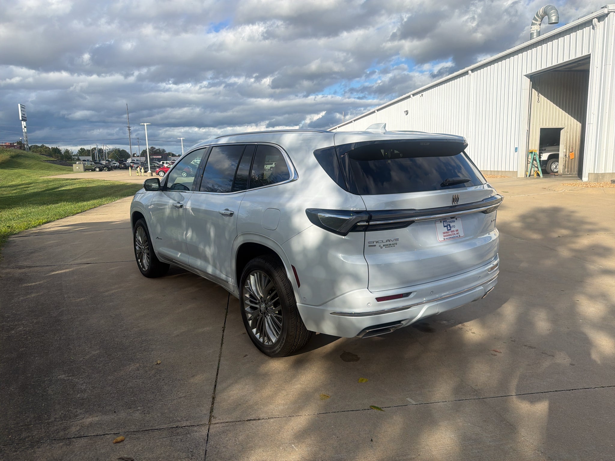 2027 Buick Enclave Avenir