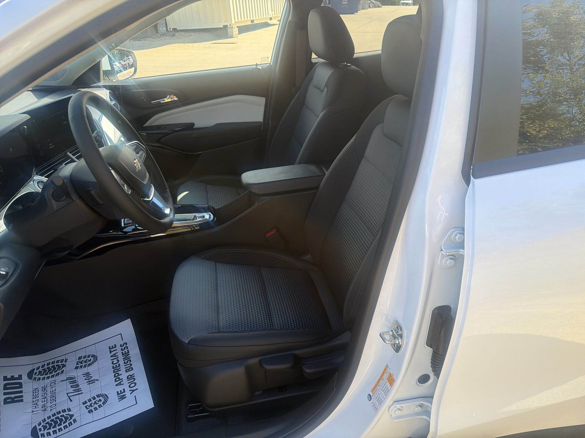 2026 Chevrolet Trax LT - Photo 17