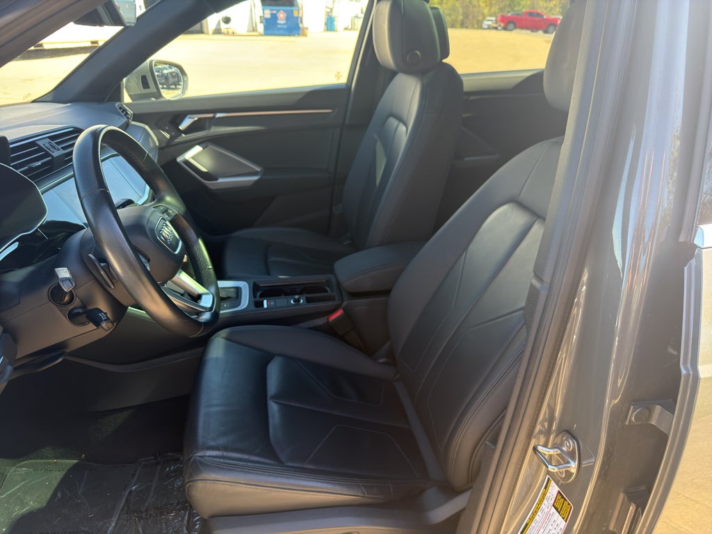 2024 Audi Q3 S line Premium