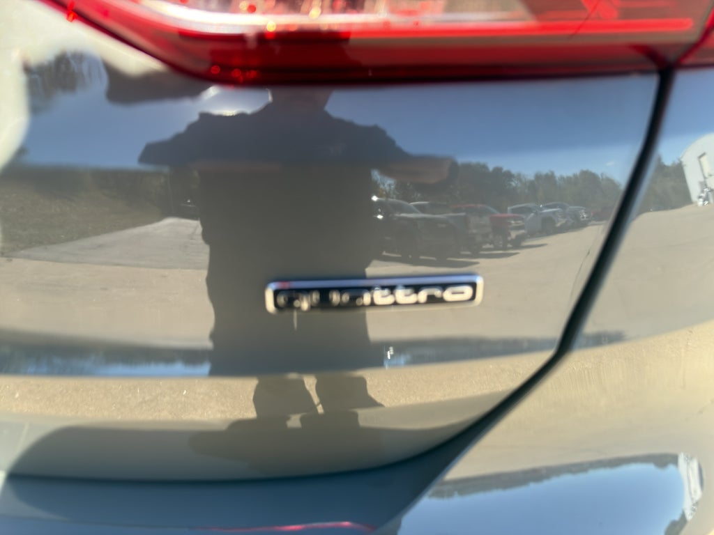 2024 Audi Q3 S line Premium