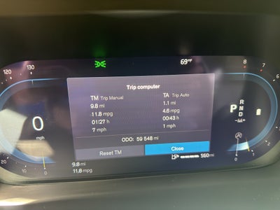 2022 Volvo XC60 B5 Momentum