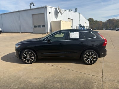 2022 Volvo XC60 B5 Momentum